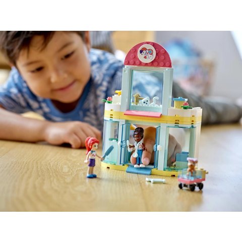 Конструктор LEGO Friends Ветеринарная клиника Хартлейк-Сити (41695) Превью 16