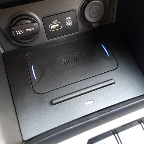 Беспроводная зарядка QI для Hyundai IX25 2017-2019 г.в. Превью 1